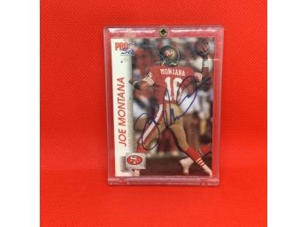 1992 Pro Set Football Joe Montana Autographed Card