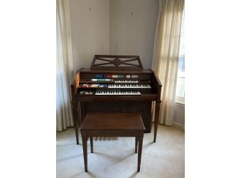 Vintage - Wurlitzer Model 625 Organ - Tested And Working