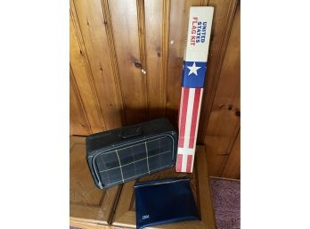 Vintage Luggage And US Flag Kit