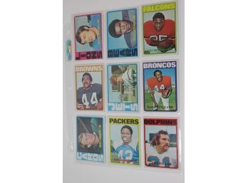 1972 Topps Football RB Cards Incl. Gale Sayers, Jim Kiick, Steve Owens, & John Riggins Rookie & More!