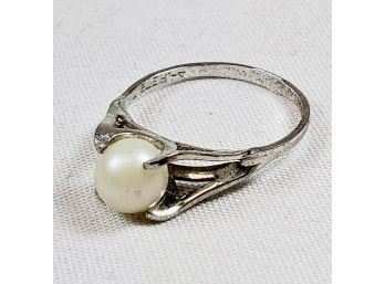 Small Classic Sterling Silver Pearl Ring