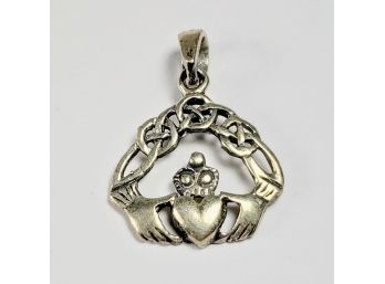 Vintage Sterling Silver Claddagh Pendant