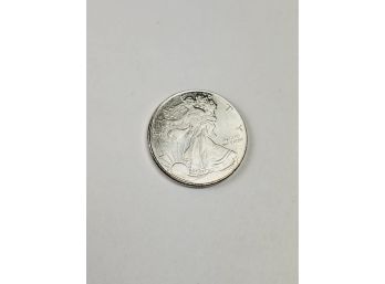 1/10 Oz Pure .999 Silver Shape Of An Eagle Coin