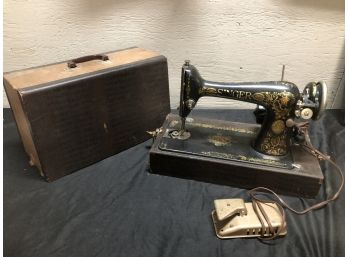 Singer Sewing Machine, Champion Model 24