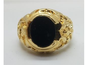 Vintage Size 9 1/2 Gold Tone Nugget Ring With A Black Onyx Stone