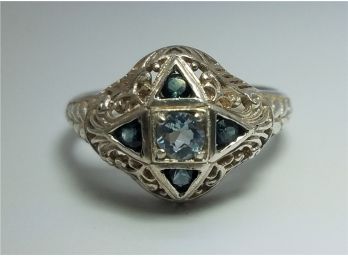 Vintage Sterling Silver Art Deco Filigree Ring Size 8 With 4 Emeralds Surrounding A Topaz