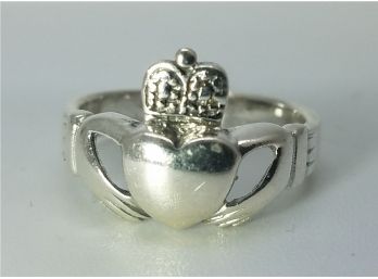 Great Vintage Size 9 Irish Celtic Clauddagh Ring