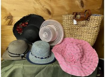 Assortment Of Ladies Straw Hats, Bag