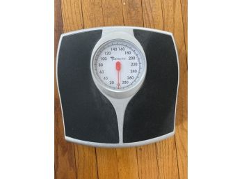 Bathroom Scale And It Works