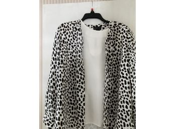 'a Different Animal To Bring Out' A Adrienne Vittadini  Size L And A Lauren Lee Blouse XL