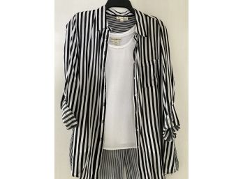 Nice Black And White Oversized Shirt By Jane And Delancey With Travel Smith Size L Great Condition