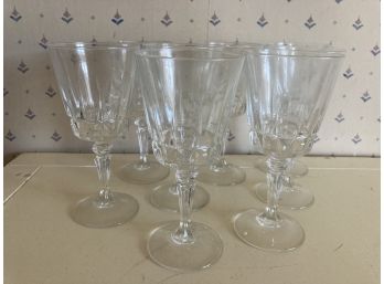 8 Wine Glasses