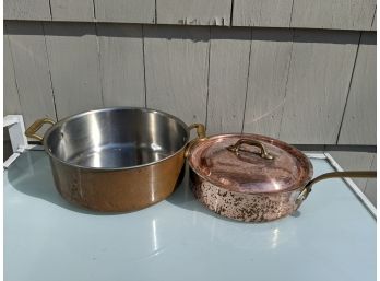 2 Copper Pots One Covered And One Without Top