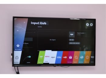 LG 42' Smart TV