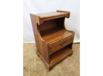Vintage 1960'S Traditional Taylor Made Jamestown Nightstand