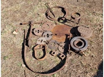 Antique Stove Dampers Griswold And Yankee- Pulleys, Farm Tools - Great Metal Repurpose Decorative Lot!