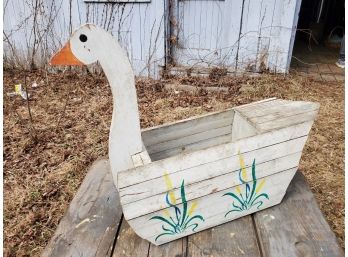 Adorable  Vintage Painted Wood Slat Swan Planter