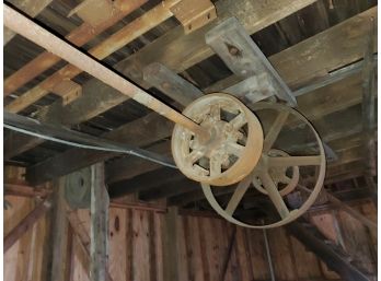 Antique Motorized Large Gear & Pulley System - Including Wood Wheel !! Pulled From 200 Yr Old Blacksmith Barn