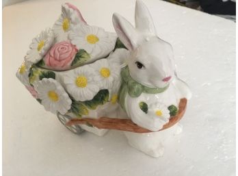 Corner Ruby Easter Bunny With Candy Cart