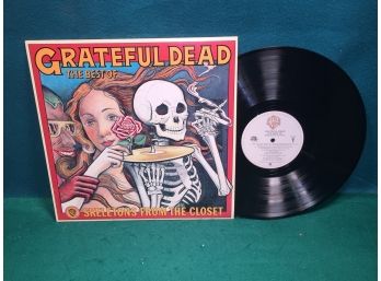 The Best Of The Grateful Dead On Warner Bros. Records. Vinyl Is Near Mint. Jacket Is Very Good Plus Plus.