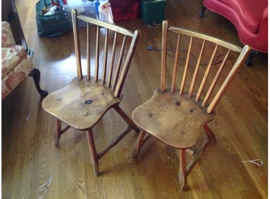 Two Vintage Hunt Country Furniture Chairs