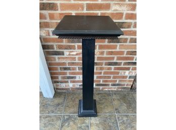 Elegant Display Pedestal In Solid Wood, Painted Finish