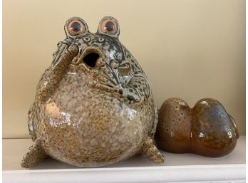 Fun Ceramic Frog & Two Little Birds