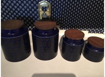 Set Of 4 Blue Kitchen Containers With Wooden Lid