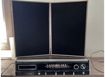 Vintage Lloyds Sterio Receiver With 8 Track Plus Speakers