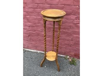 Rimmed Rounded Plant Stand