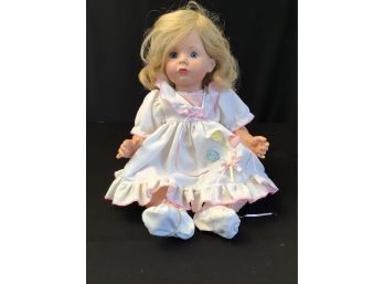 Collectible Susan Wakeen CT Company  19 Inch Baby Doll 1990