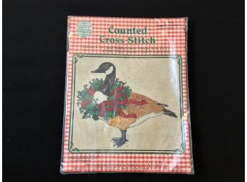 1984 Gordon Fraser Christmas Goose Counted Cross Stitch Kit Unopened Jan Lynn