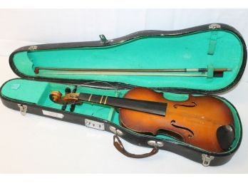 Estate Found Violin In Case With Bow