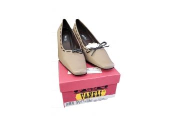 New In Box Vaneli Adelice Taupe Shoes Size 10 S
