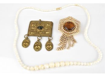 Three Unlikely Bedfellows Jewelry Lot