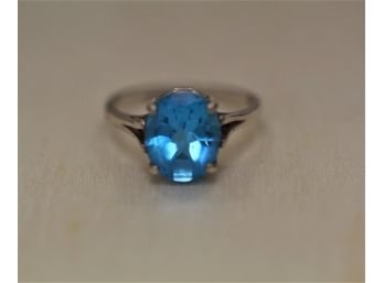 Sterling Silver Blue Topaz Ring Size 8.25