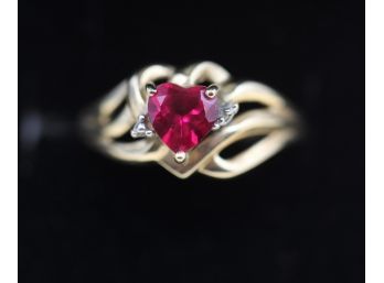 10k Yellow Gold  Ruby Heart Ring Size 6.50