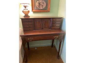 Lovely Secretary Writers Desk With Lots Of Storage