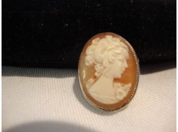 800 Silver Antique Cameo Pin/Pendent