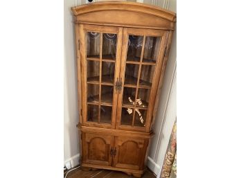 Colonial Maple Corner Cabinet