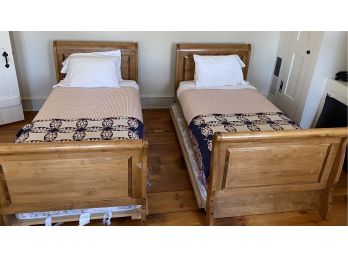 Pair Of Maple Trundle Sleigh Beds