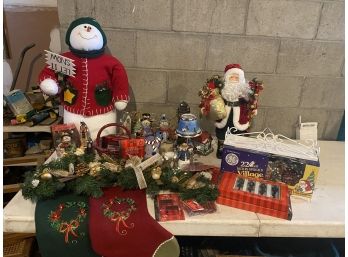 Christmas Decoration Lot 1