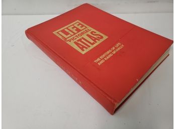 1961 Life Pictorial Atlas Of The World - Rand McNally & Time Life Hardcover Book