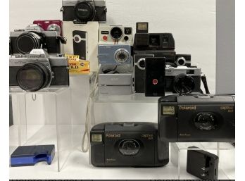 Awesome Collection Of Cameras!! Including Classic Polaroid