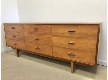 Mid Century Teak Veneer 9 Drawer Dresser / Chest