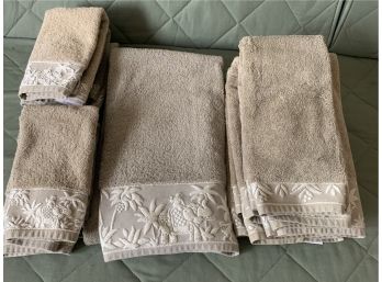 Premier Collection By Dost Towel Set