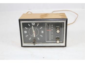 Radio # 5 GE Clock