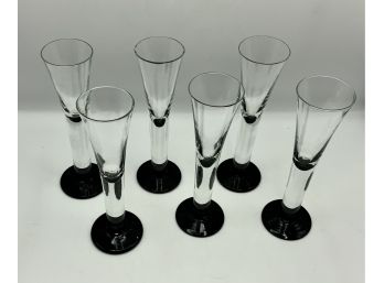 6 Gorgeous Glasses ~ Black Glass Bottoms ~