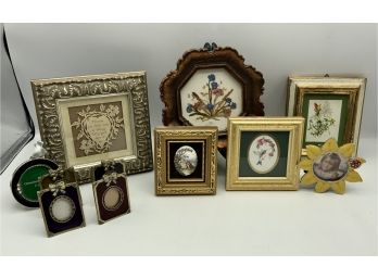 4 Small Decorative Frames & More