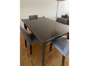 West Elm Table With 4 Chairs 43x66x31 Chair 19.5x20.5x34.5